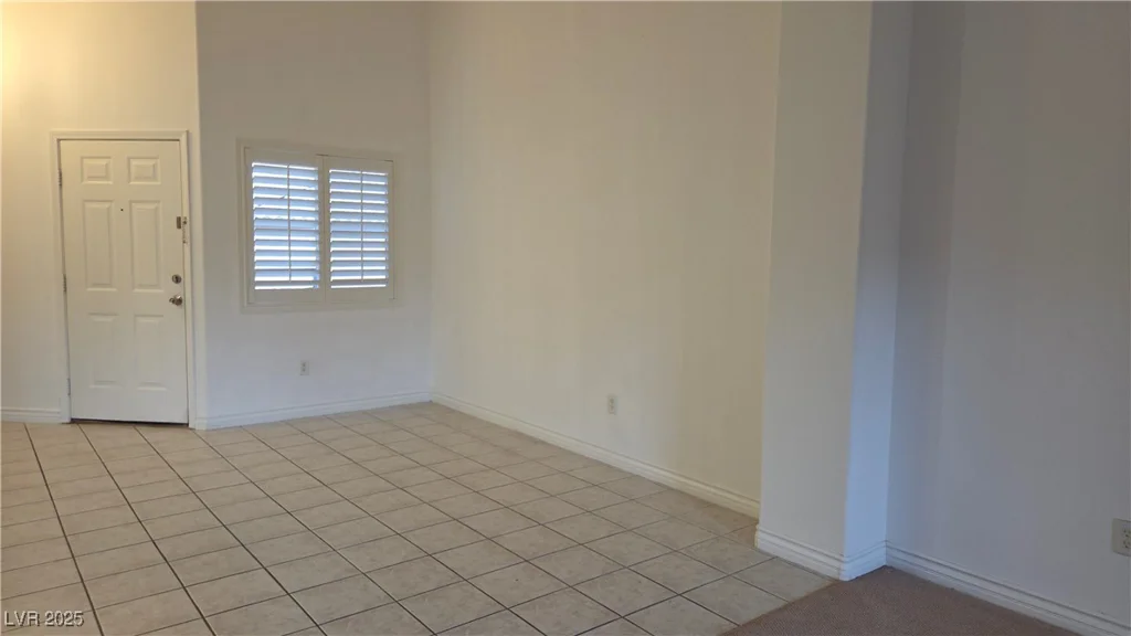 8725 Flamingo, Las Vegas, NV 89147