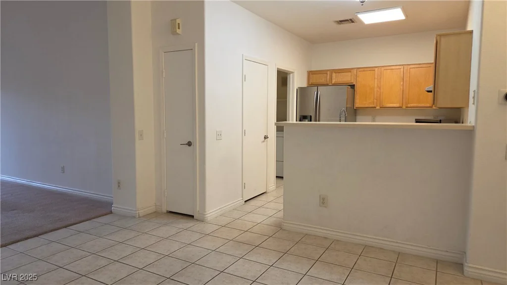 8725 Flamingo, Las Vegas, NV 89147
