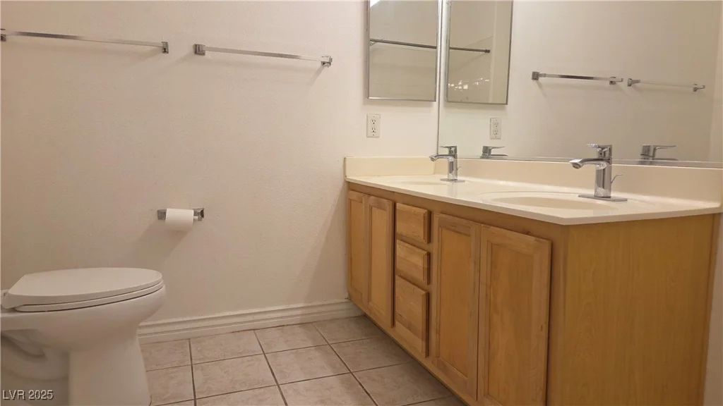8725 Flamingo, Las Vegas, NV 89147