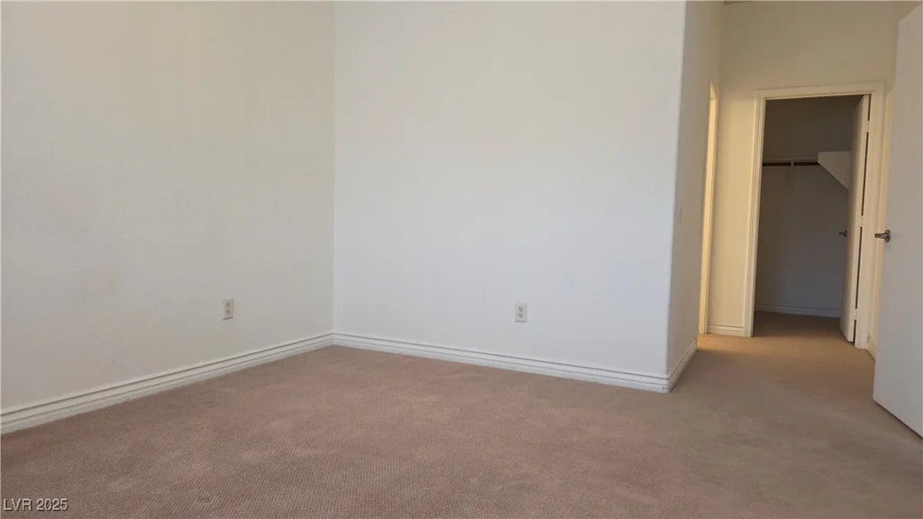 8725 Flamingo, Las Vegas, NV 89147