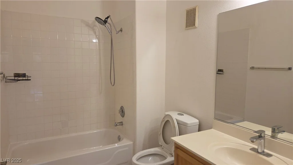 8725 Flamingo, Las Vegas, NV 89147