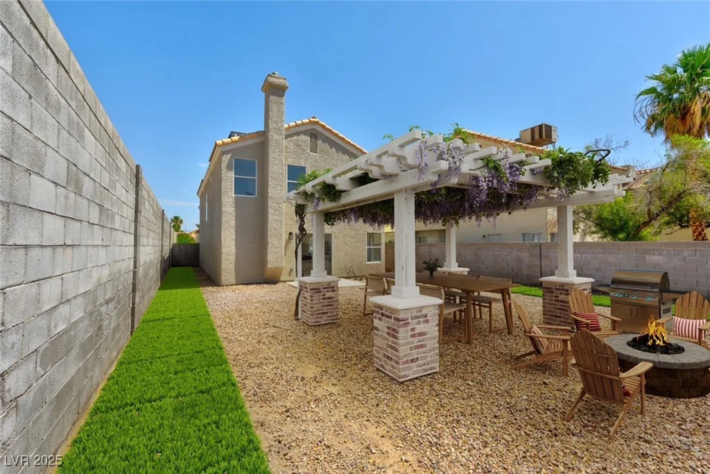 356 Gulfport, Las Vegas, NV 89145