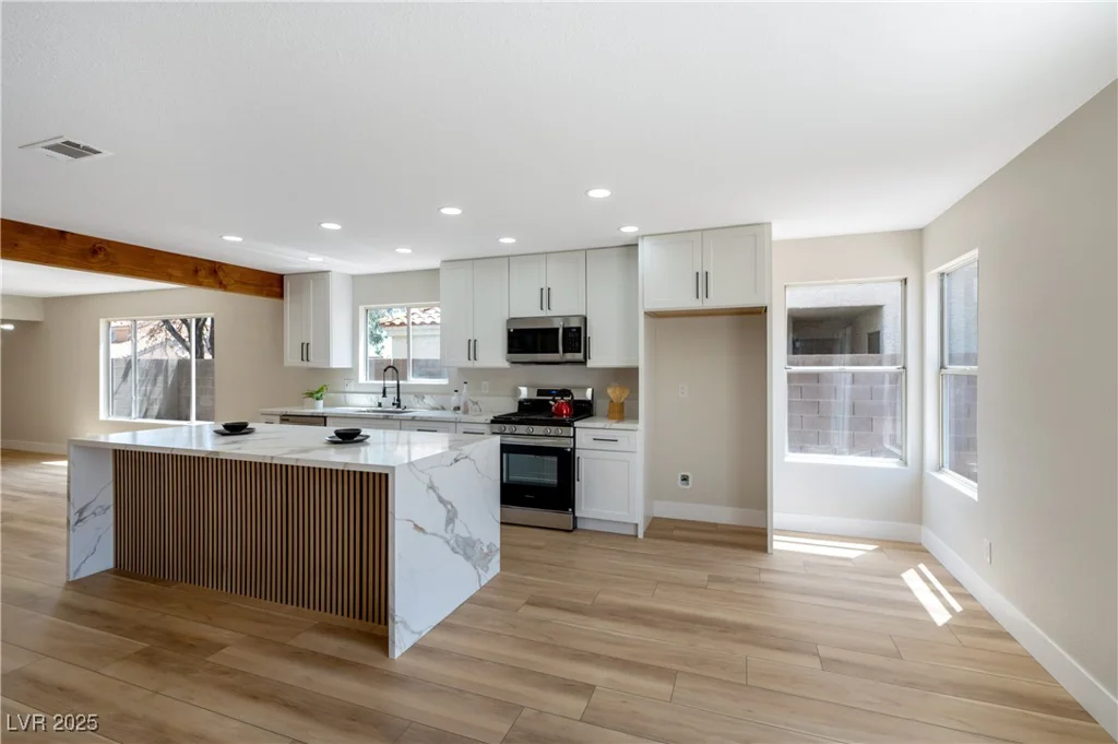 356 Gulfport, Las Vegas, NV 89145