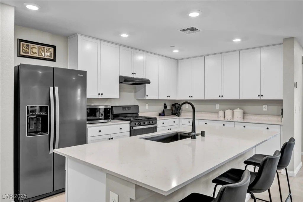 8346 Vinamala, Las Vegas, NV 89149