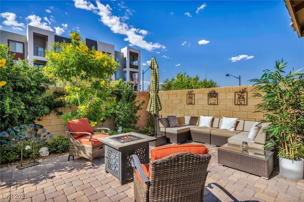 8346 Vinamala, Las Vegas, NV 89149