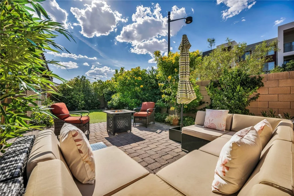 8346 Vinamala, Las Vegas, NV 89149