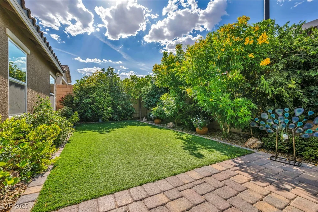 8346 Vinamala, Las Vegas, NV 89149