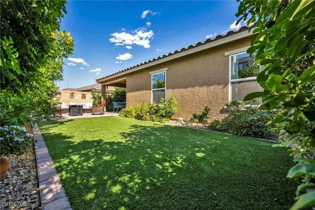 8346 Vinamala, Las Vegas, NV 89149