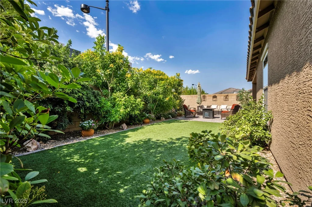 8346 Vinamala, Las Vegas, NV 89149