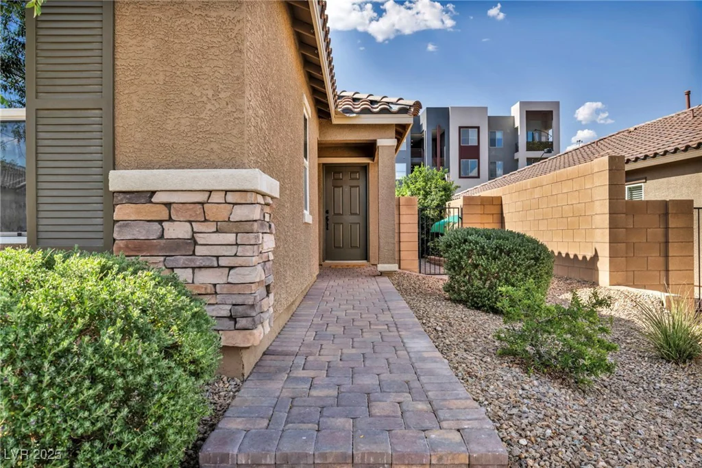 8346 Vinamala, Las Vegas, NV 89149