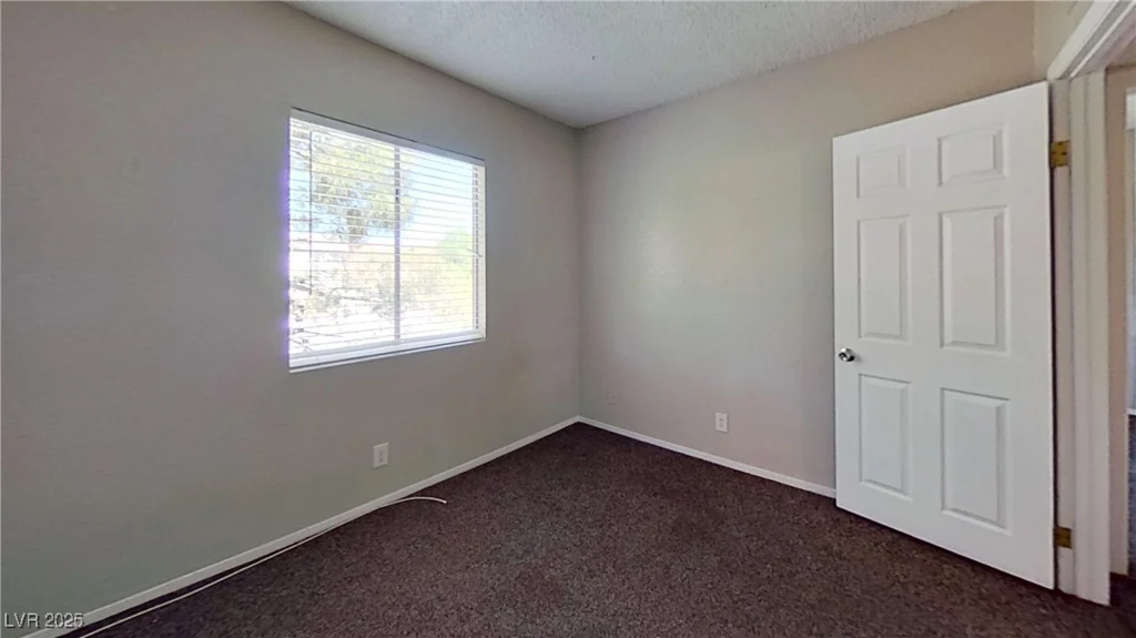 1920 Lirio, Las Vegas, NV 89108