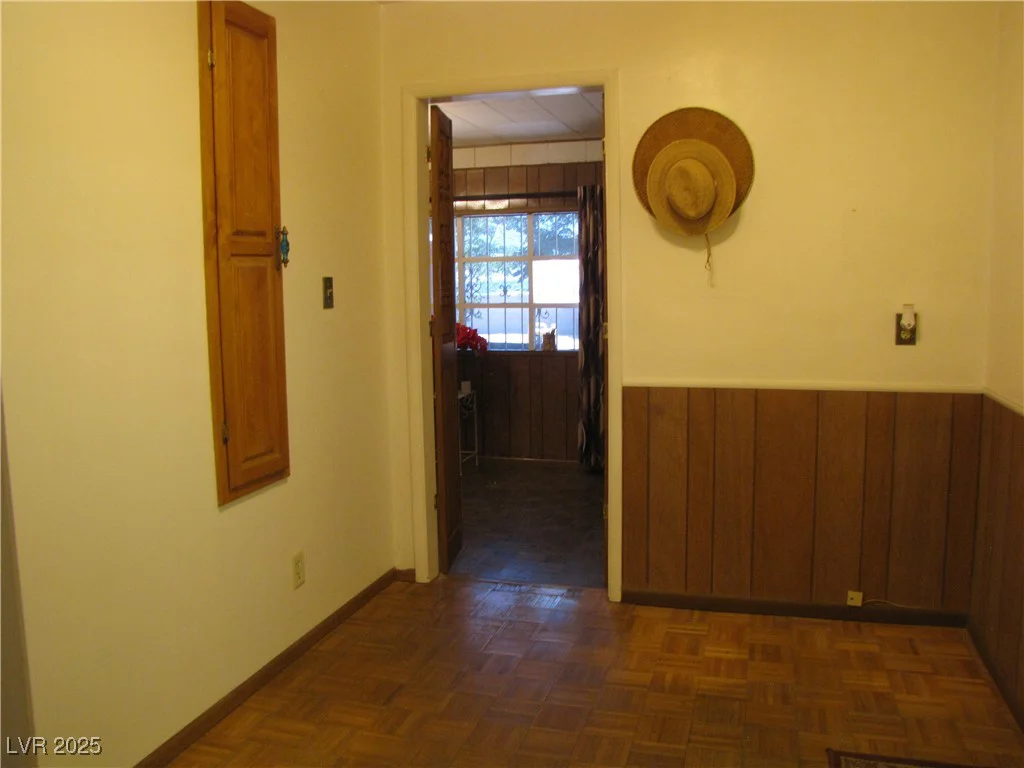 4950 Burnham, Las Vegas, NV 89119