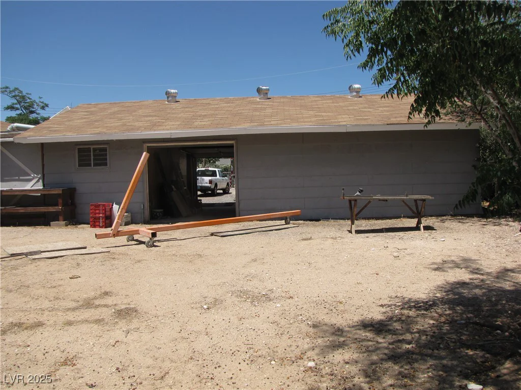 4950 Burnham, Las Vegas, NV 89119