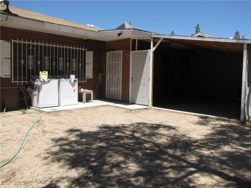 4950 Burnham, Las Vegas, NV 89119