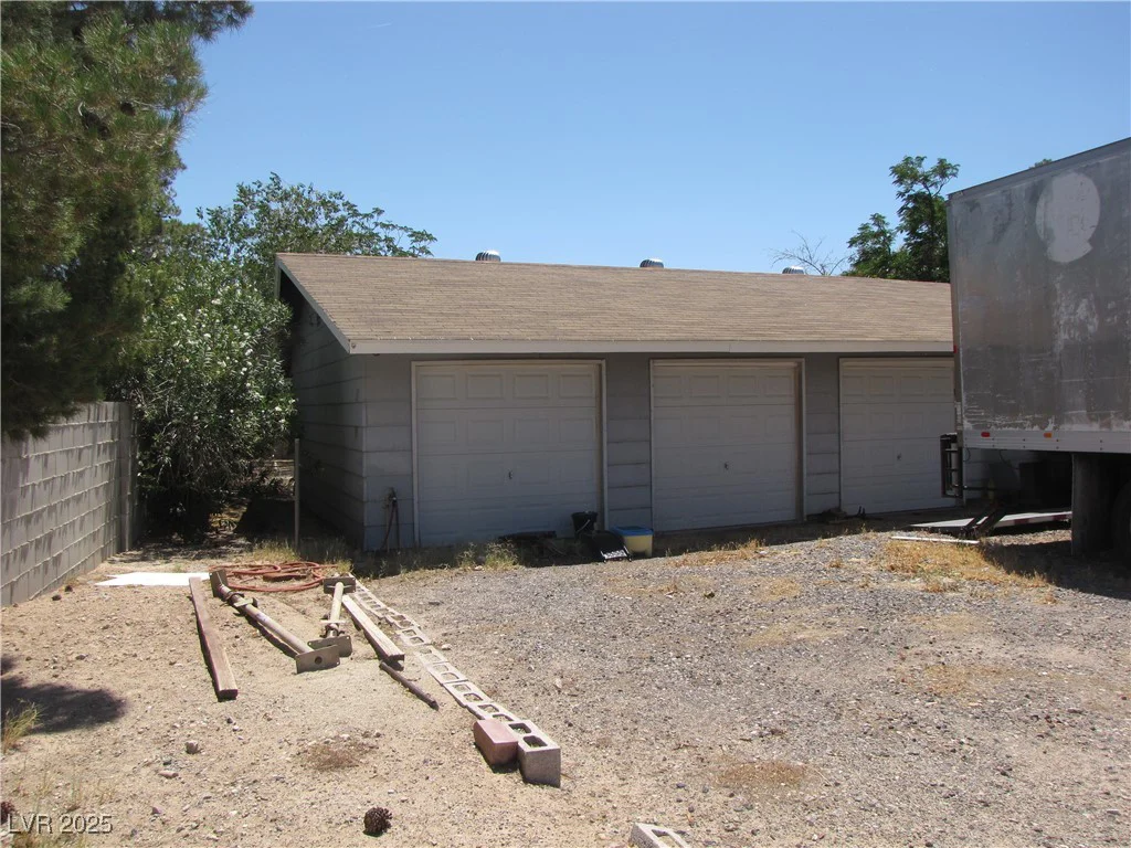 4950 Burnham, Las Vegas, NV 89119
