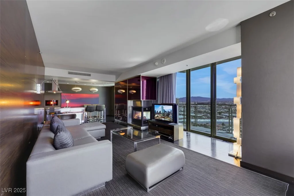 4381 Flamingo, Las Vegas, NV 89103