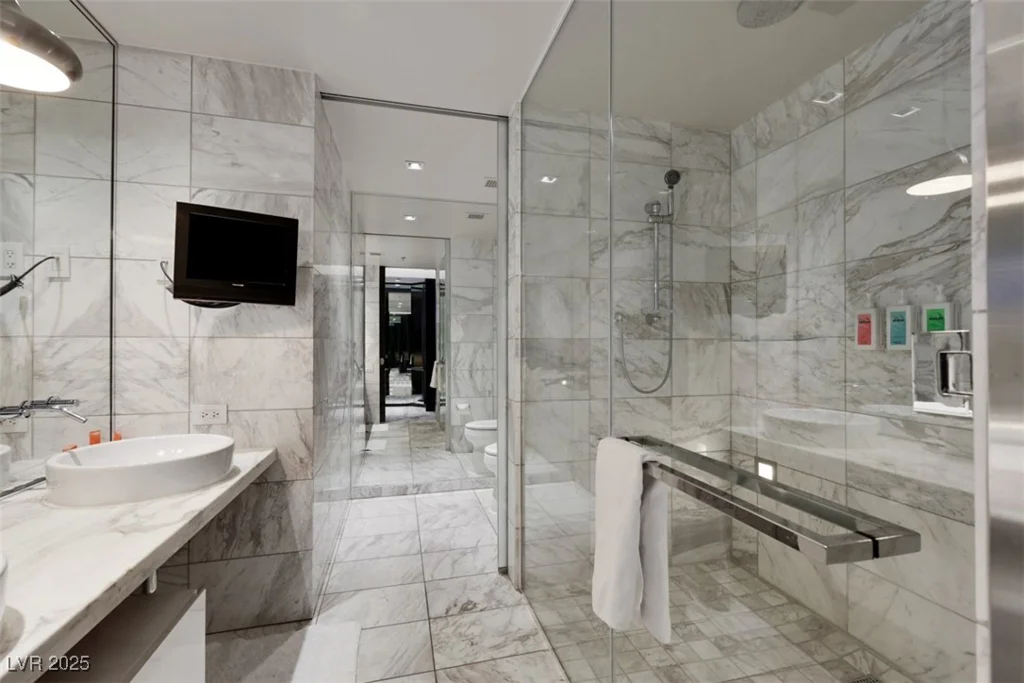 4381 Flamingo, Las Vegas, NV 89103