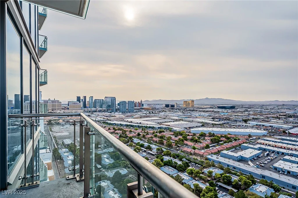 4381 Flamingo, Las Vegas, NV 89103