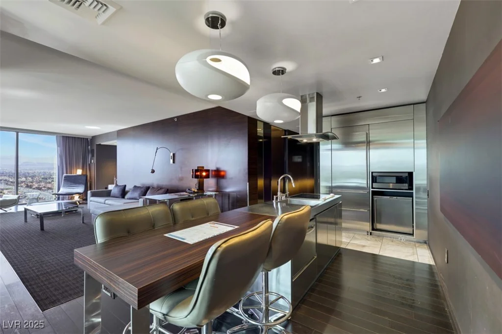 4381 Flamingo, Las Vegas, NV 89103