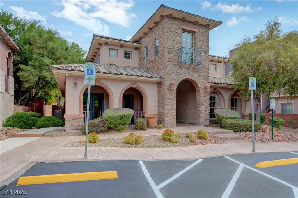 7856 Carysford, Las Vegas, NV 89178