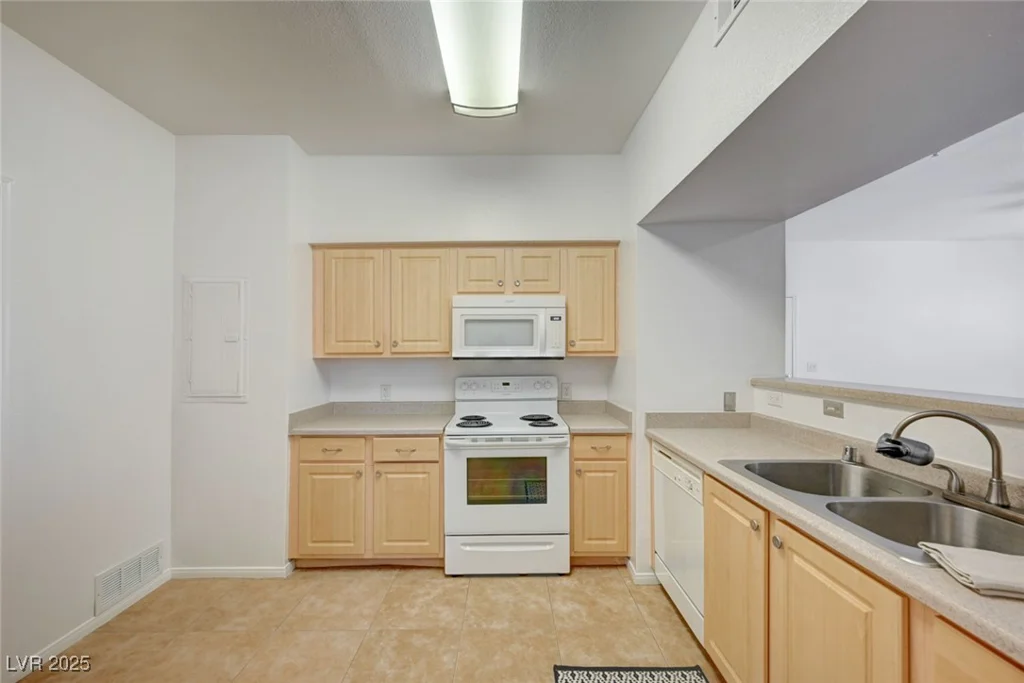 6955 Durango, Las Vegas, NV 89149