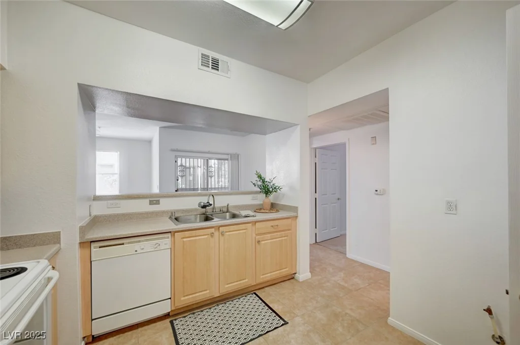 6955 Durango, Las Vegas, NV 89149