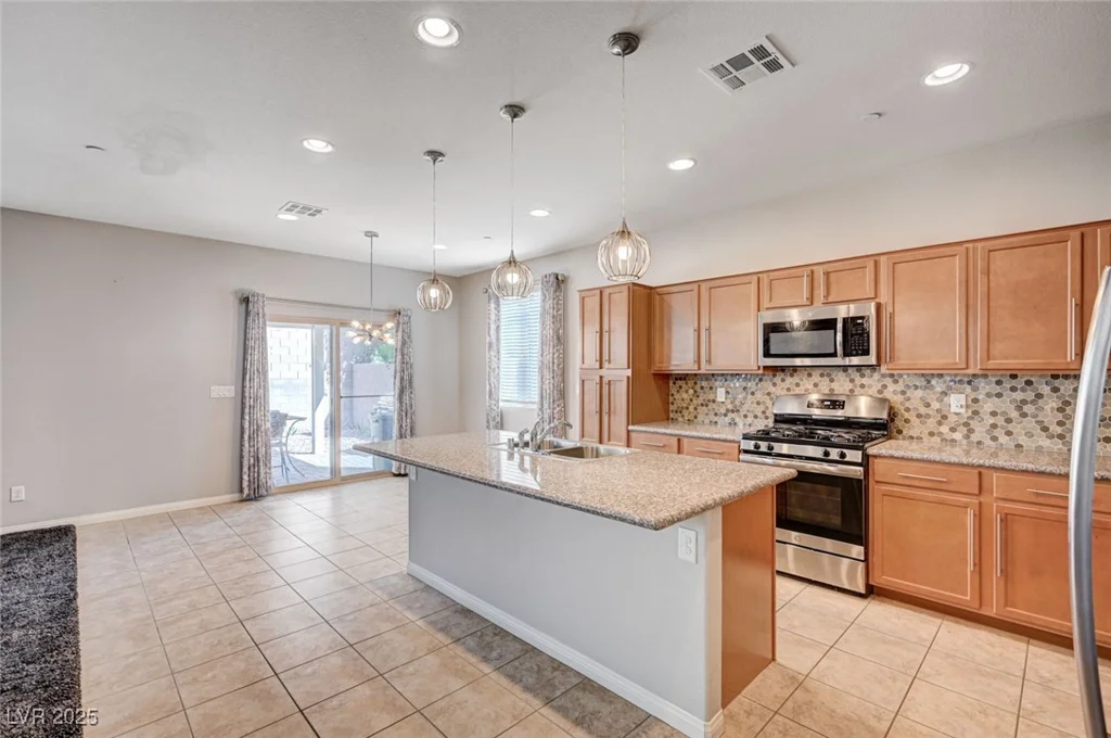 363 Cadence Vista, Henderson, NV 89011