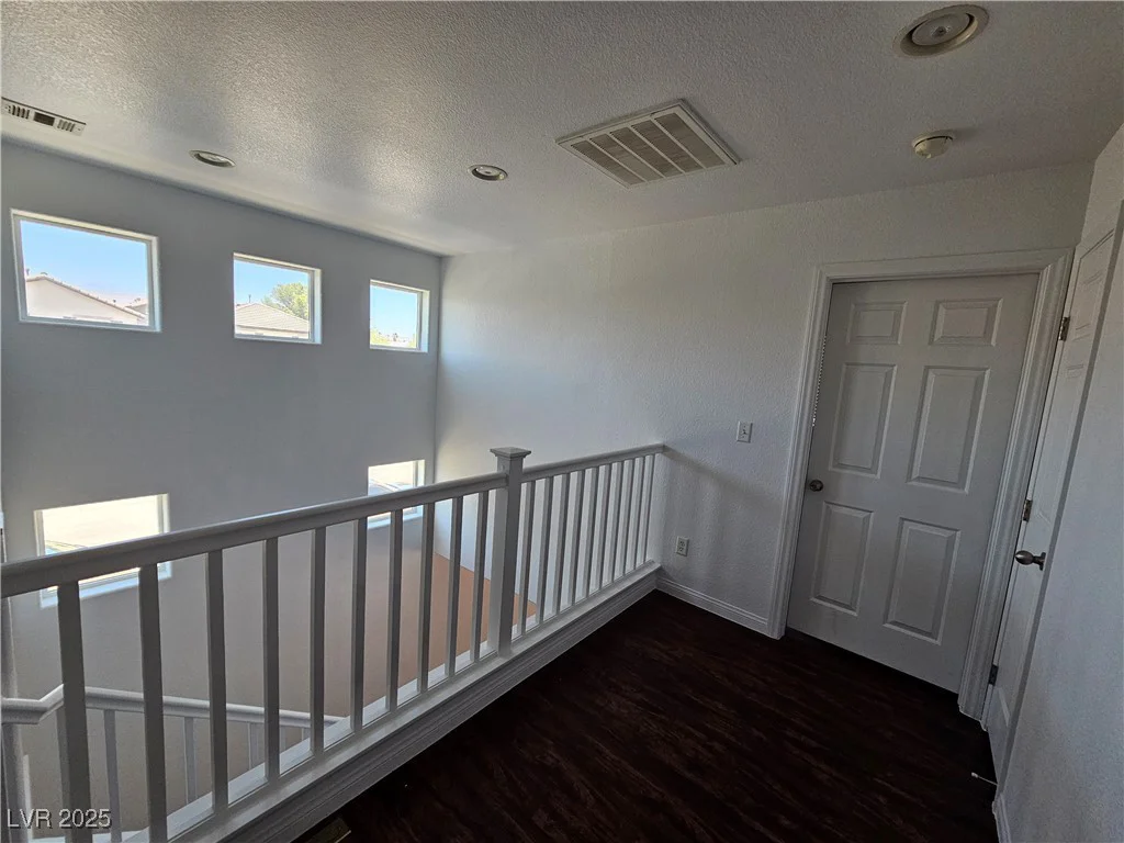 6824 Briarwood Bend, Las Vegas, NV 89130