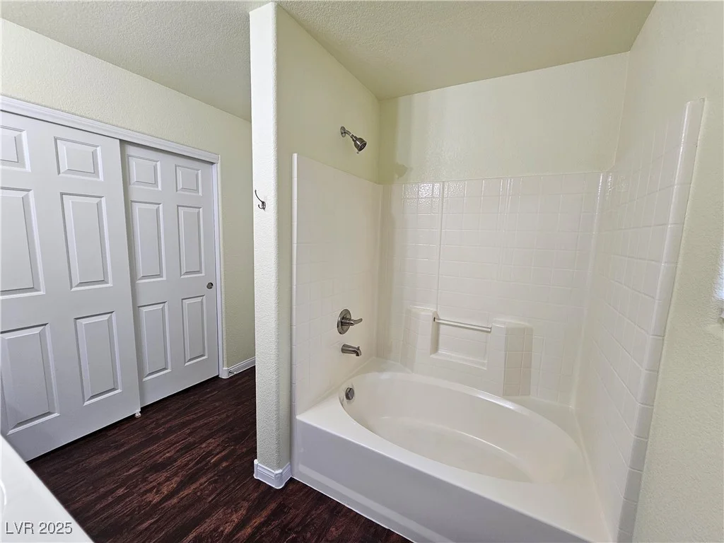 6824 Briarwood Bend, Las Vegas, NV 89130