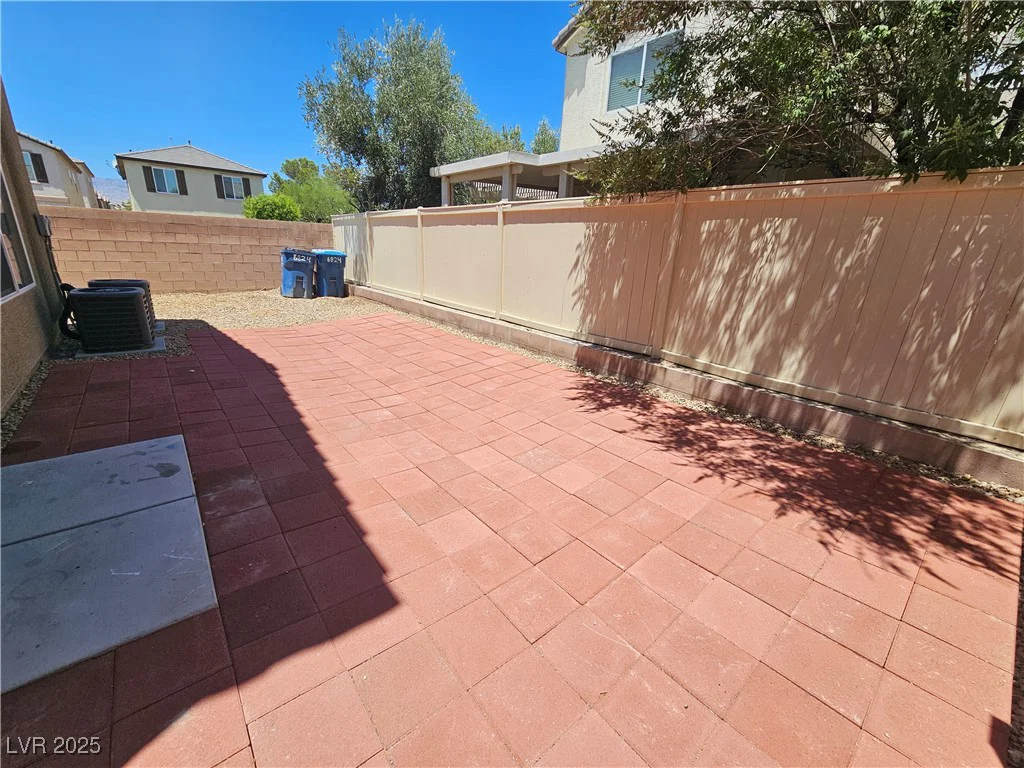 6824 Briarwood Bend, Las Vegas, NV 89130