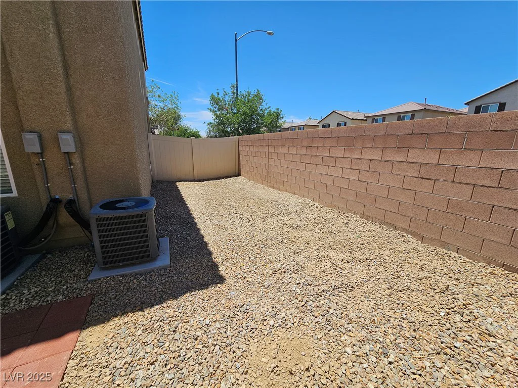 6824 Briarwood Bend, Las Vegas, NV 89130