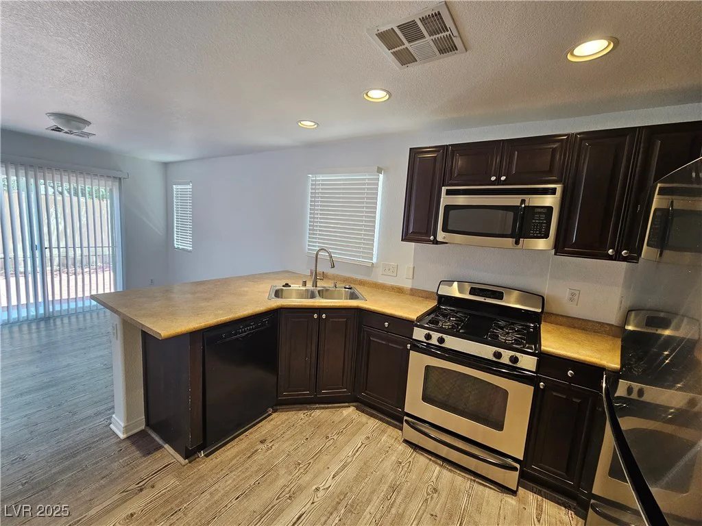 6824 Briarwood Bend, Las Vegas, NV 89130