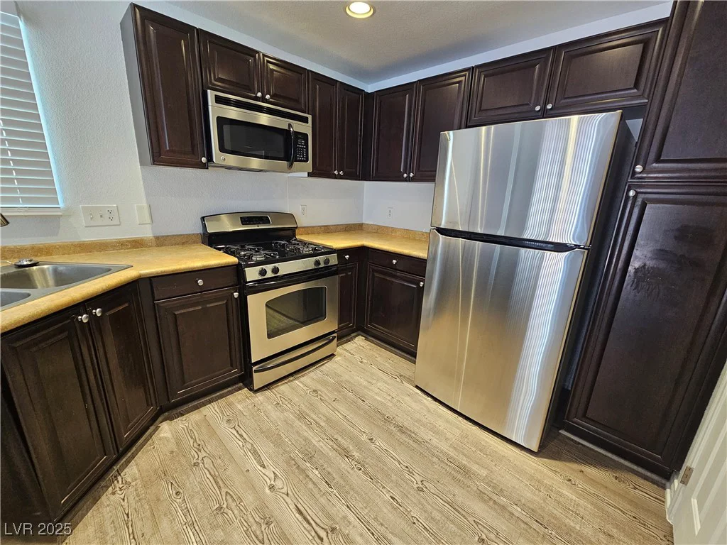 6824 Briarwood Bend, Las Vegas, NV 89130