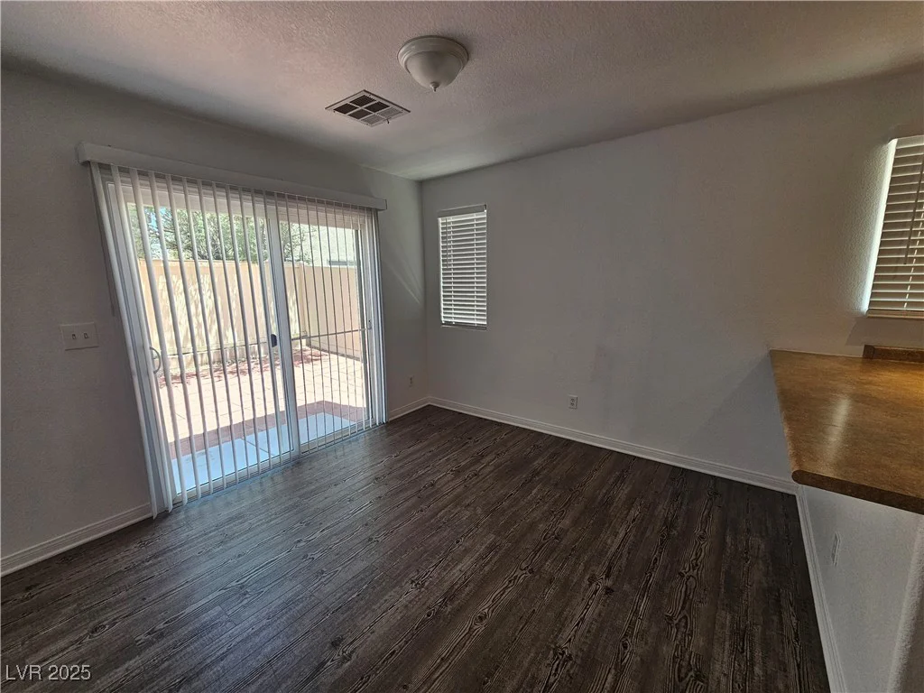 6824 Briarwood Bend, Las Vegas, NV 89130
