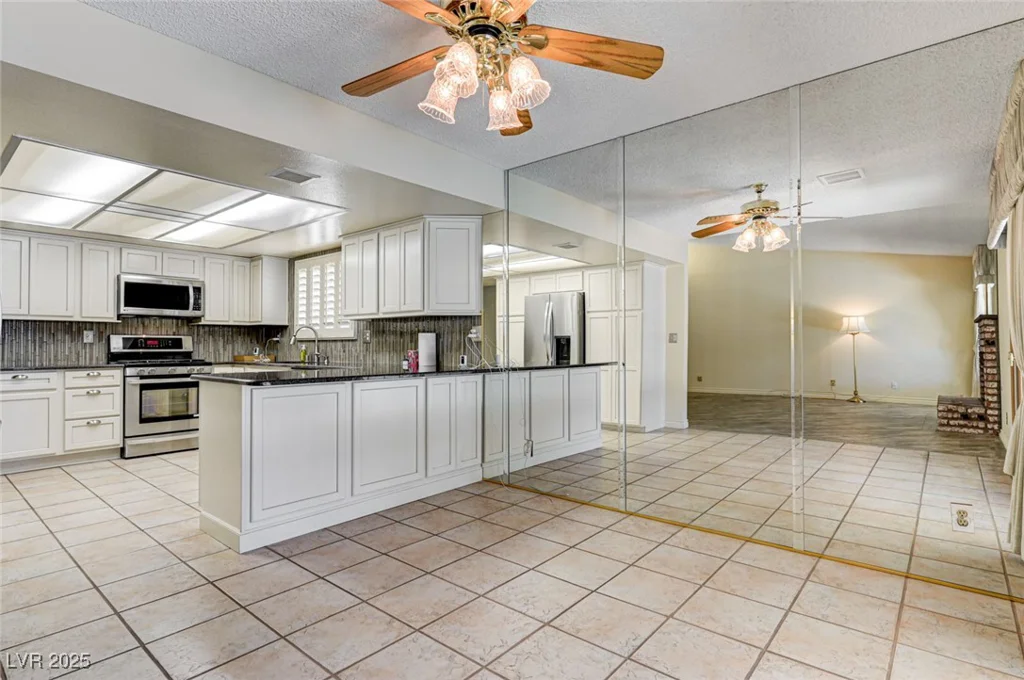 3063 Chapala, Las Vegas, NV 89120
