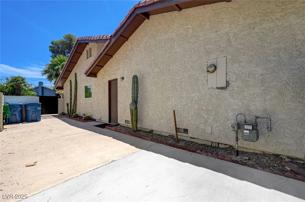 3063 Chapala, Las Vegas, NV 89120