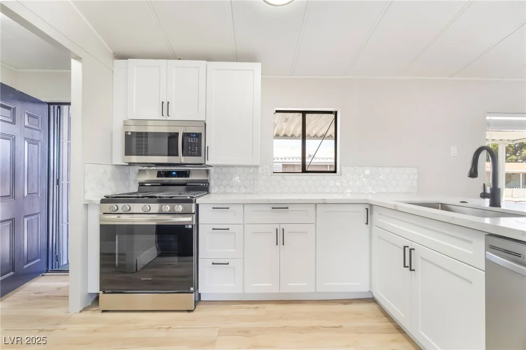 5552 Aldama, Las Vegas, NV 89122