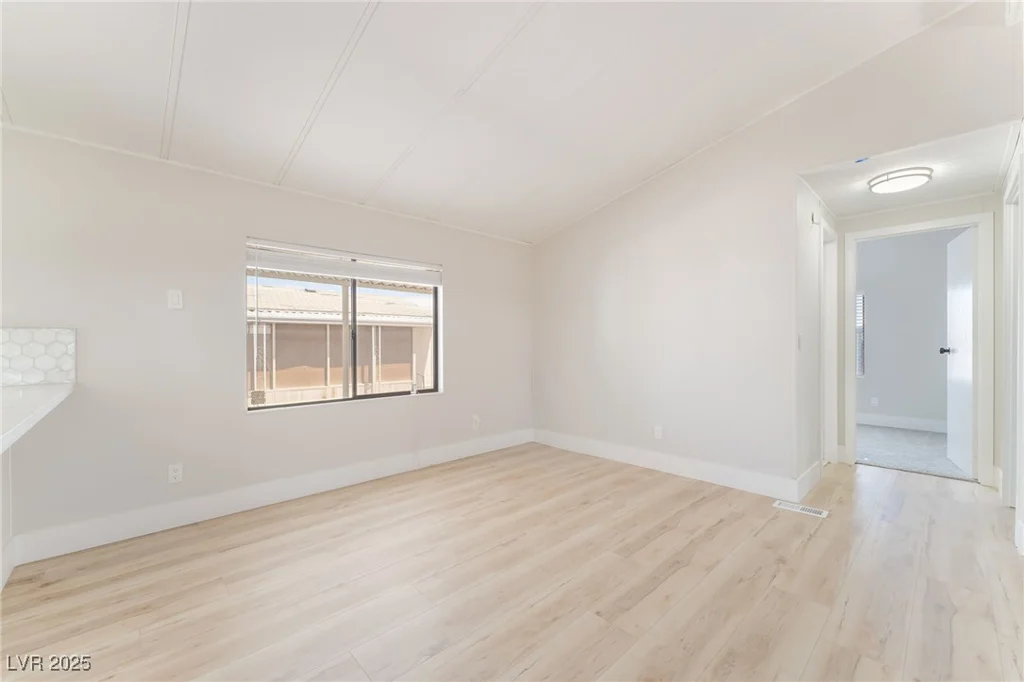 5552 Aldama, Las Vegas, NV 89122