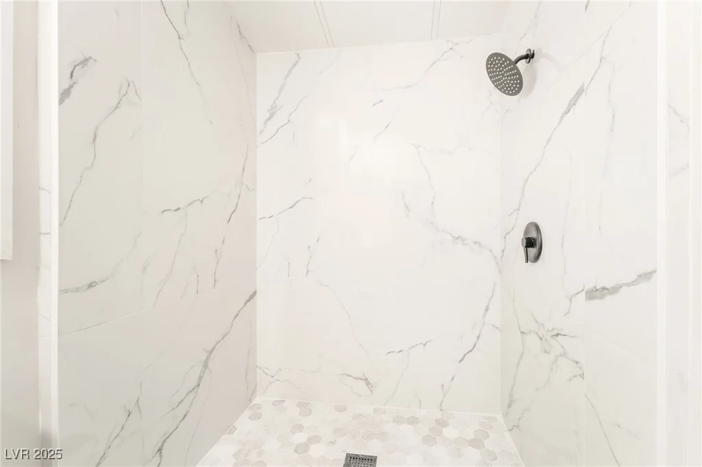 5552 Aldama, Las Vegas, NV 89122