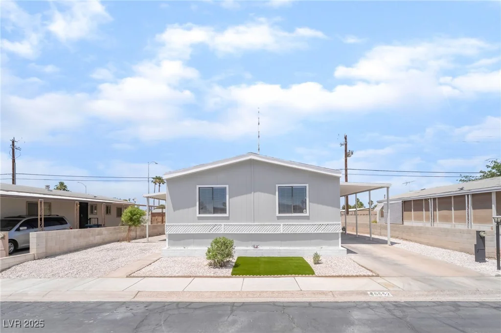 5552 Aldama, Las Vegas, NV 89122