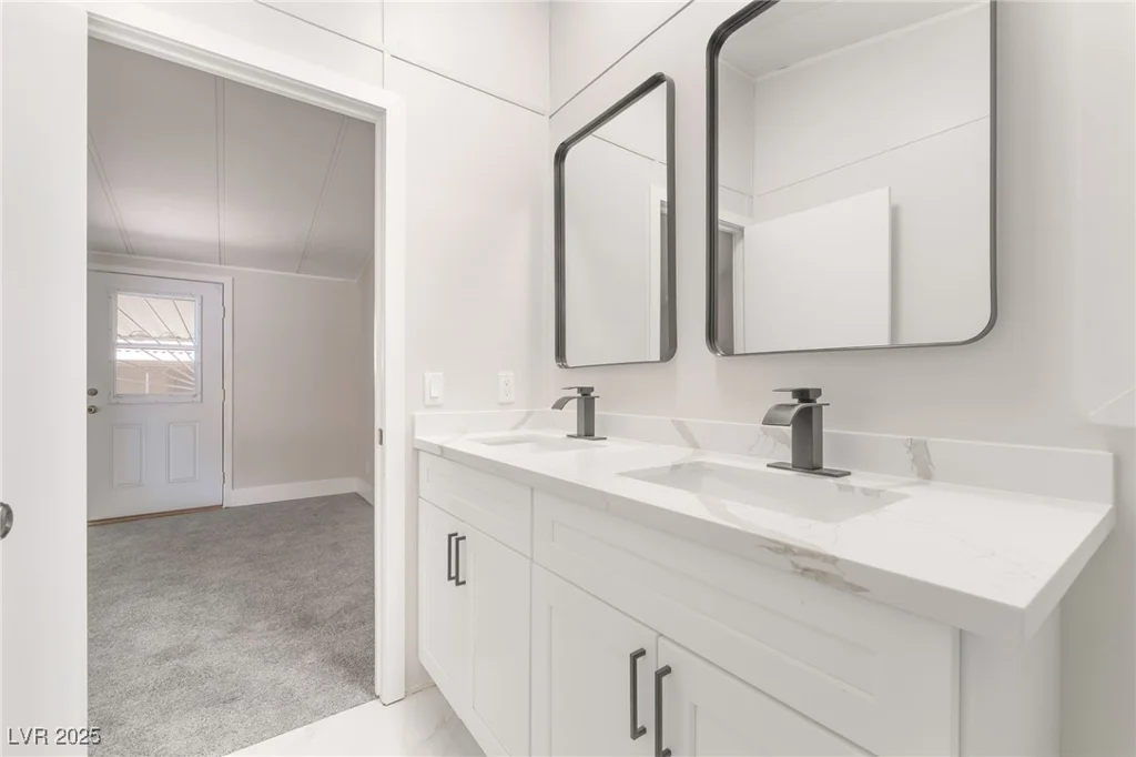 5552 Aldama, Las Vegas, NV 89122