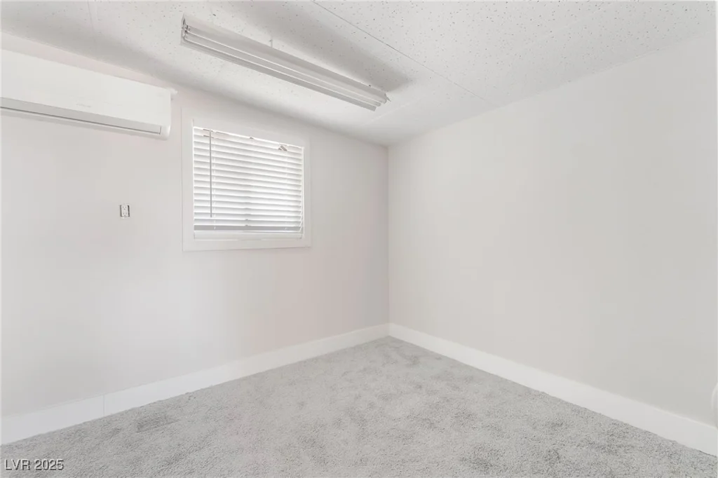 5552 Aldama, Las Vegas, NV 89122