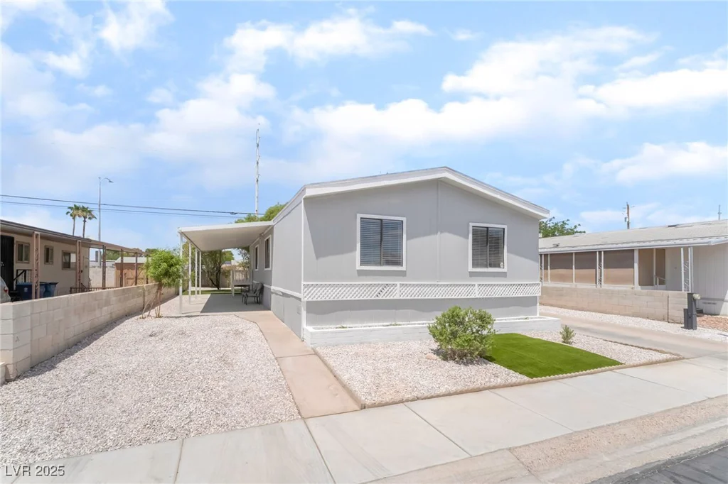 5552 Aldama, Las Vegas, NV 89122