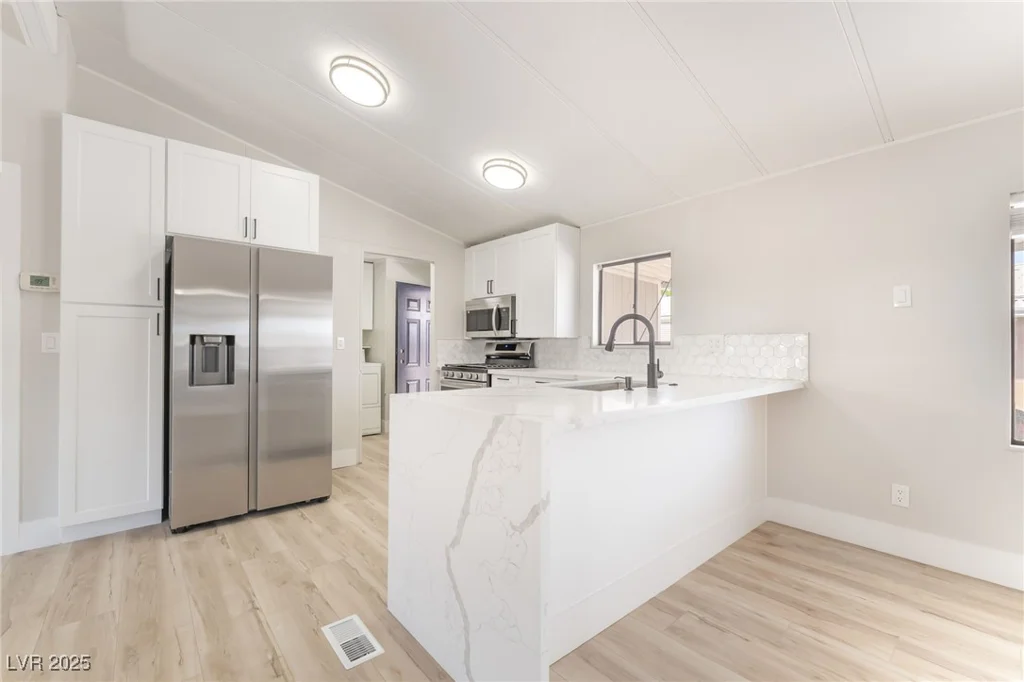 5552 Aldama, Las Vegas, NV 89122