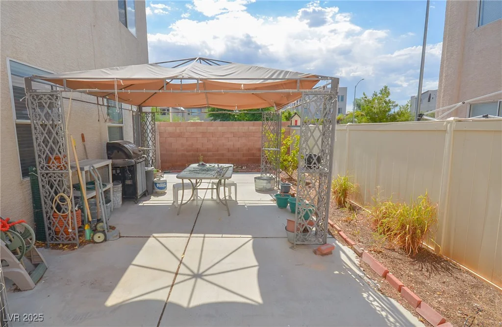 6098 Darkfeather, Las Vegas, NV 89139