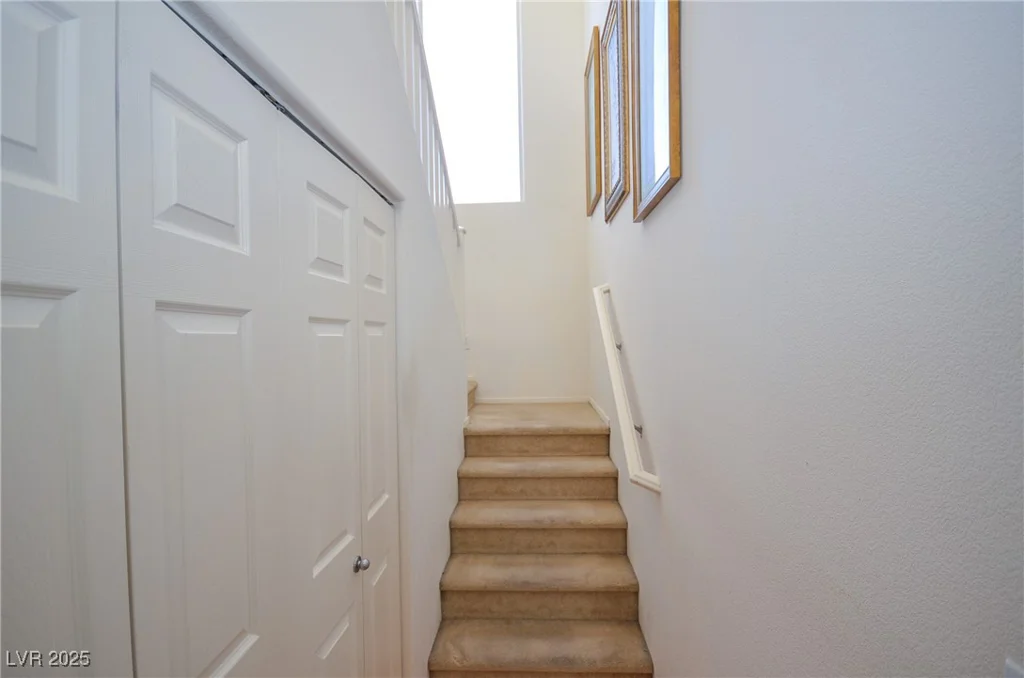 6098 Darkfeather, Las Vegas, NV 89139