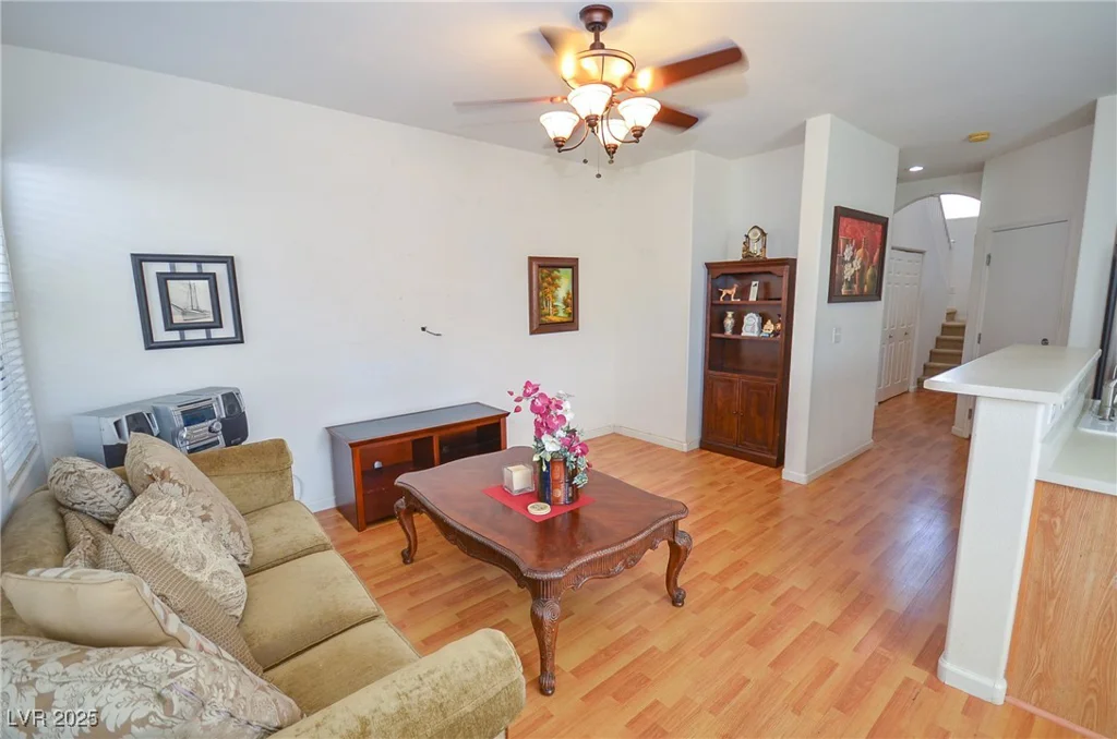 6098 Darkfeather, Las Vegas, NV 89139