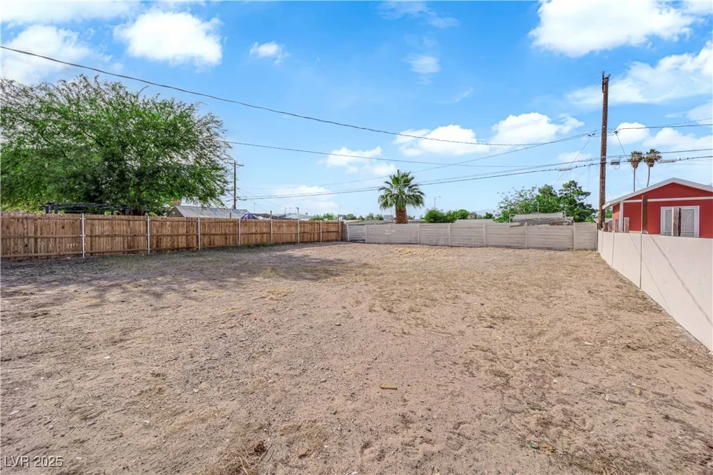 1108 Putnam, North Las Vegas, NV 89030
