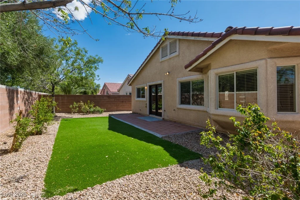 6740 Arctic Breeze, North Las Vegas, NV 89084