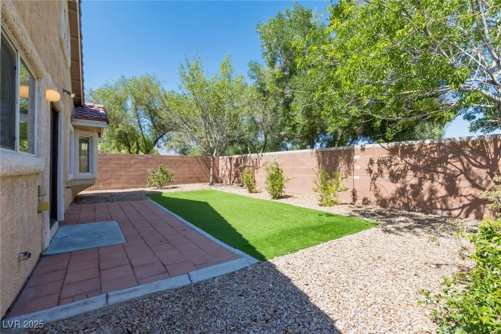 6740 Arctic Breeze, North Las Vegas, NV 89084